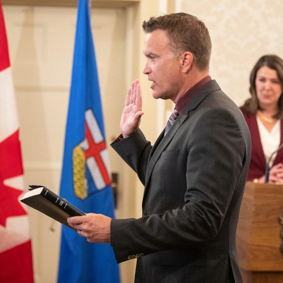 Former Alberta cabinet minister calls government health contract probe 'whitewashing'